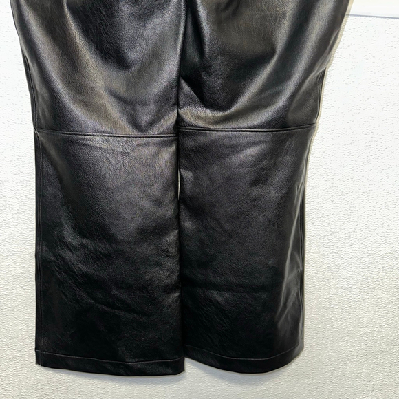 Spanx Pants Womens M Black Faux Leather Flare Leg Pull On Lined Stretch Shaping - Picture 12 of 16